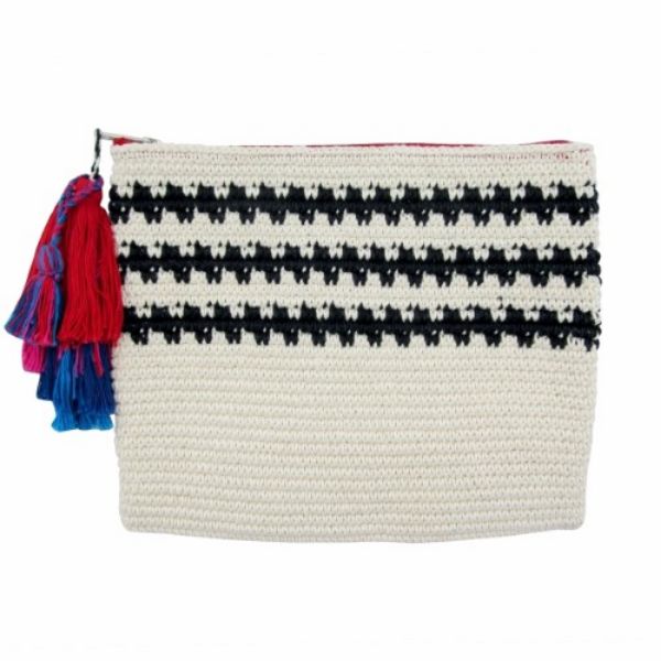 Picture of crocheted carryall everyday clutch